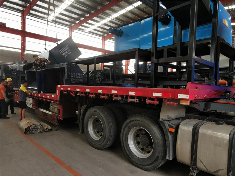 1600型廢鋼破碎機(jī)發(fā)貨 1600型<a href='http://www.94mmp.cn/' target='_blank'><span>廢鋼破碎機(jī)</span></a>發(fā)貨